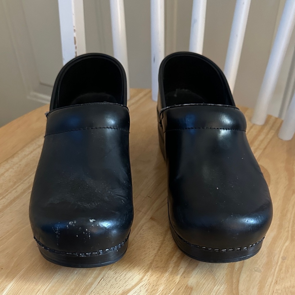 Dansko Black Women's Loafers/clogs size 39 - Picture 9 of 10